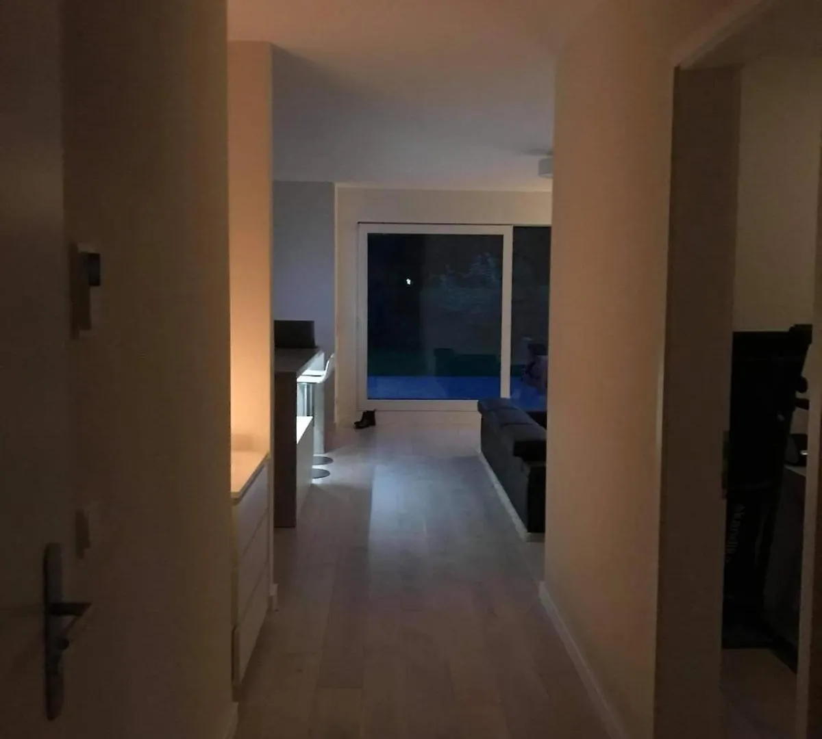 Modern 2 Bed With Garden - Bridel Apartment