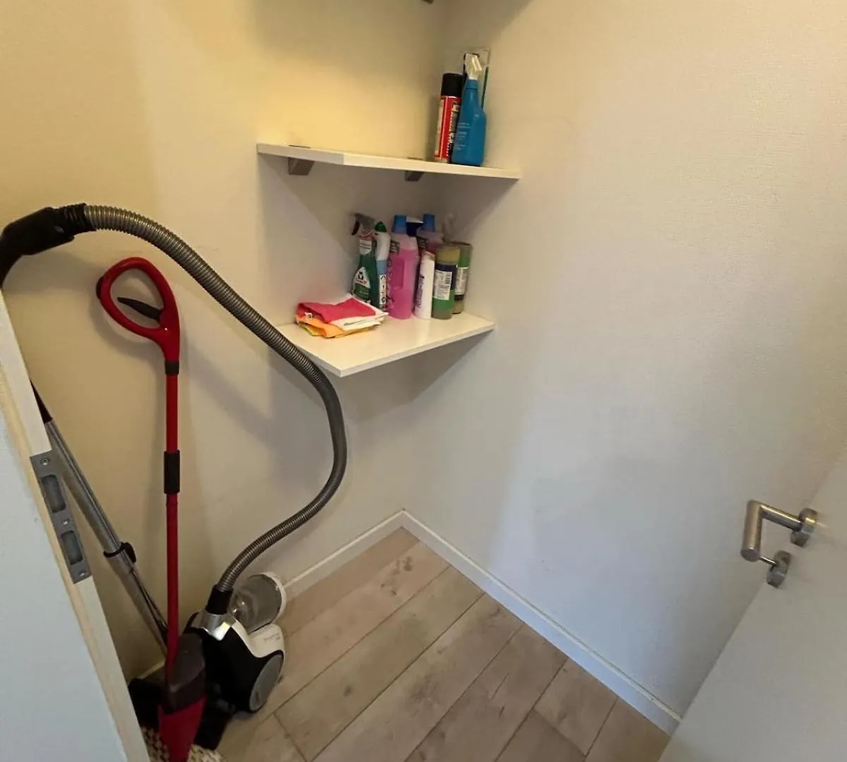 Modern 2 Bed With Garden - Bridel Apartment